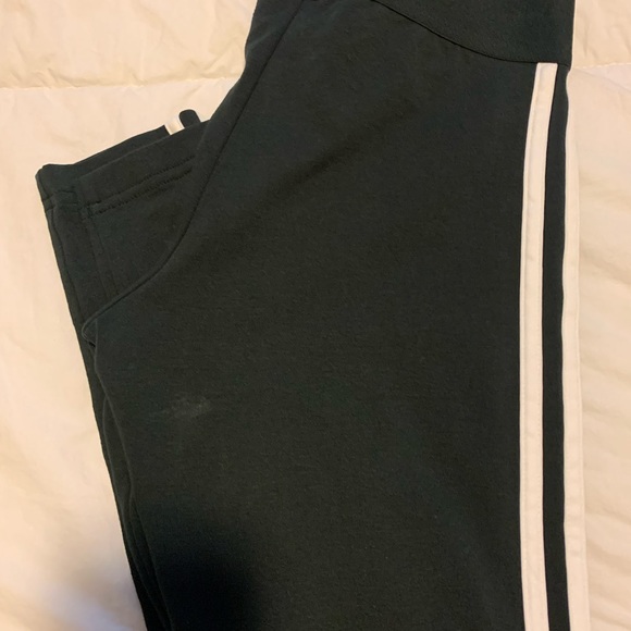 Adidas Athletic Pants! 🖤🤍 - Picture 5 of 7